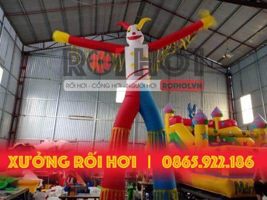 Rối hơi dáng 2 chân, đặc biệt, độc lạ, nhưng không kém phần bắt mắt và sang trọng, thu hút. 3 rối hơi quảng cáo dáng 2 chân